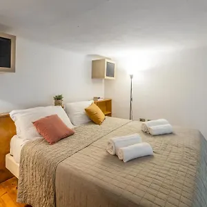  Apartamento Ausonio 14 Italia